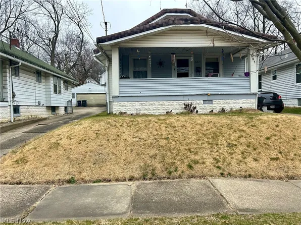 687 Merton Ave, Akron, OH 44306