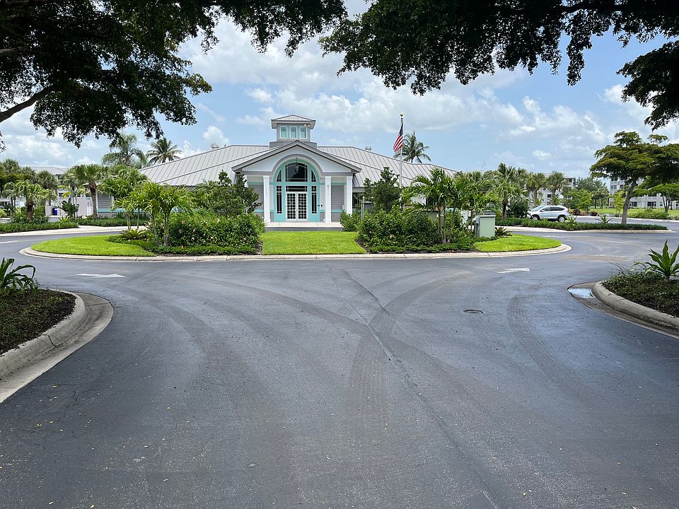 Club House from Entry