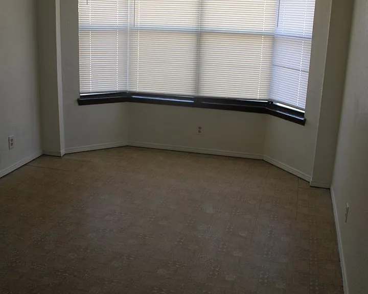 1472 Sierra De Oro Dr — Photo 11