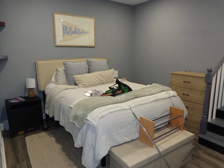 Bedroom with Dresser/Night Stand