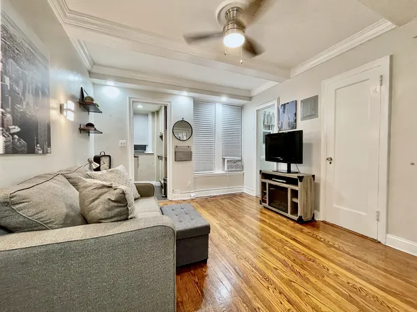 314 East 41st Street image 1 of 7