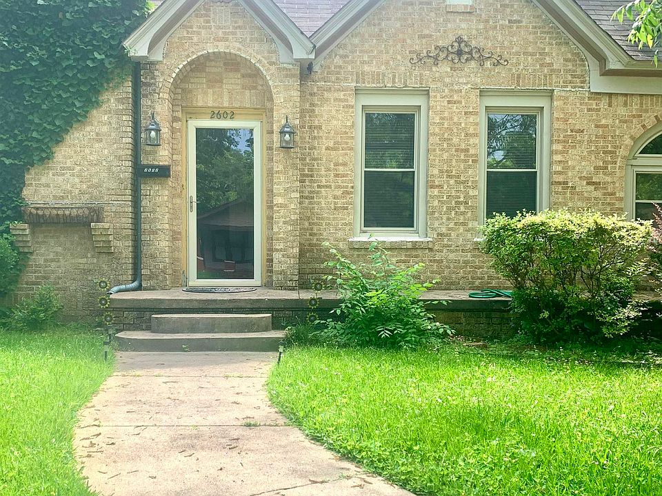 1st image of 2602 Pine St