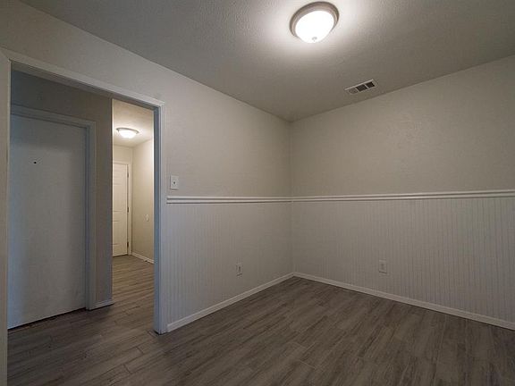 4th image of 1316 Mulberry Ln