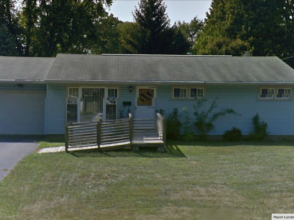 2nd image of 2560 Monterey St