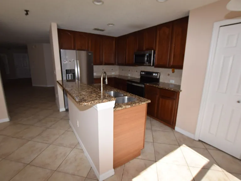 13098 Lexington Summit St — Photo 15