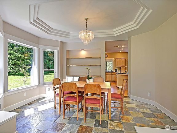 4th image of 17128 89th Avenue NW