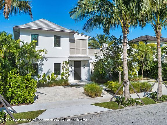 3rd image of 215 Summa St