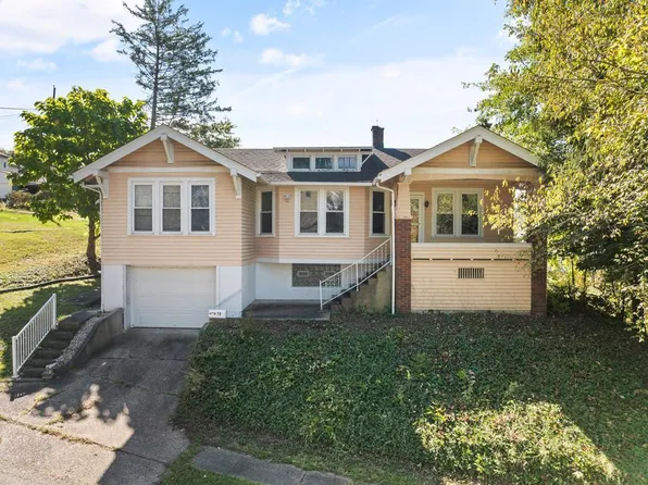 12 Lincoln Ct, Wheeling, WV 26003