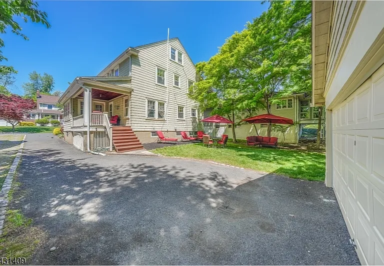 366 Gregory Ave — Photo 37