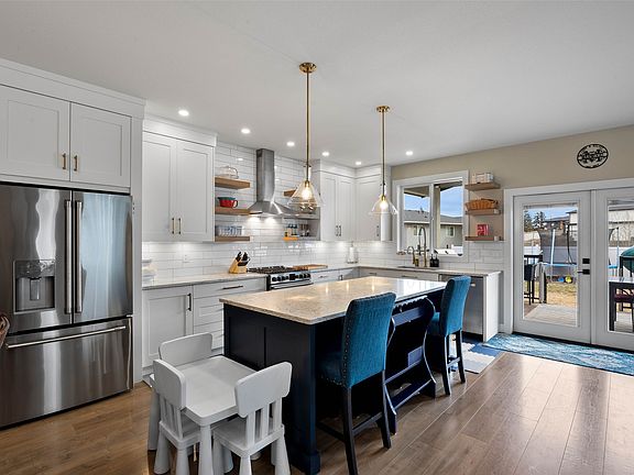 3rd image of 2651 Willowbrae Dr