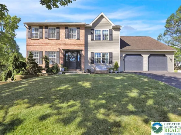 1102 Forest St, Fleetwood, PA 19522