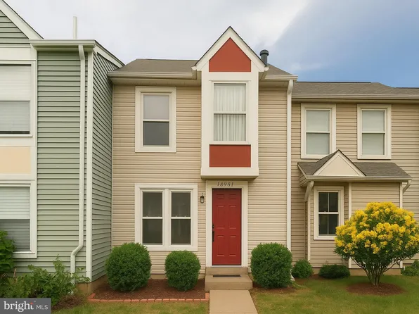 15323 Gatehouse Ter, Woodbridge, VA 22191