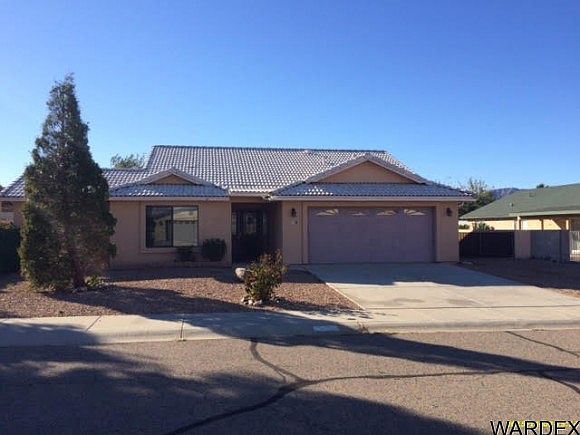 1st image of 3913 Prairie View Dr #3
