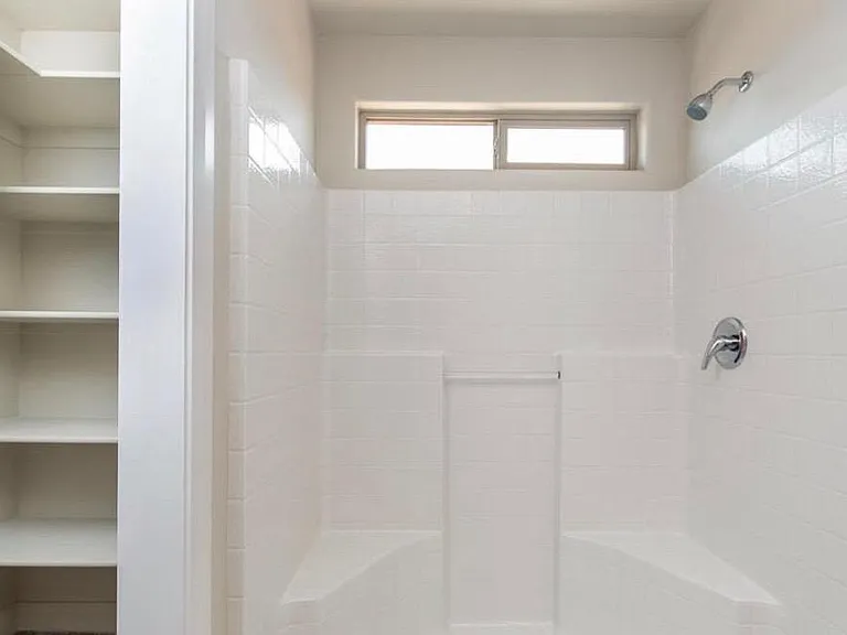 2501 Bella Vista Dr — Photo 16