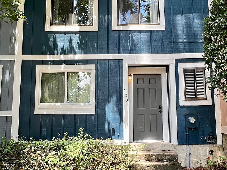 1st image of 423 Forest Hills Dr
