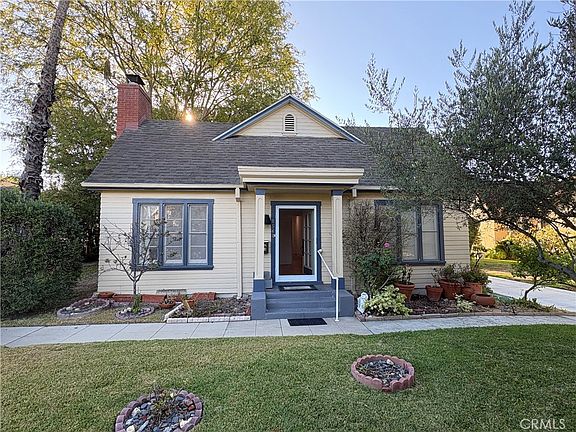 3rd image of 894 S Los Robles Ave