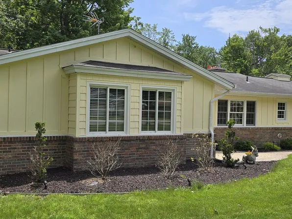 1963 Sarasota Ct, Muskegon, MI 49441