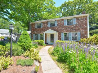 31 Hollow Ridge Rd, Needham, MA 02494