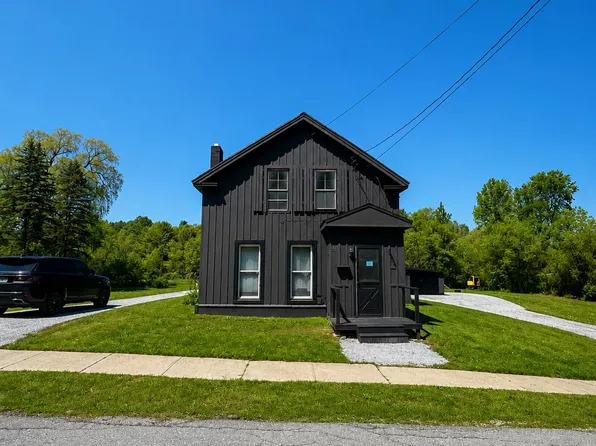 51 Carver Street, Brandon, VT 05733