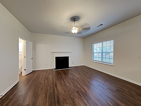 3rd image of 4759 Centurian Way Vw
