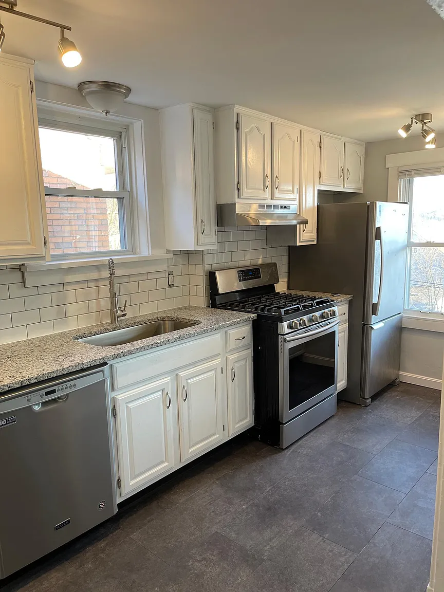 1317 Earlham St photo 1