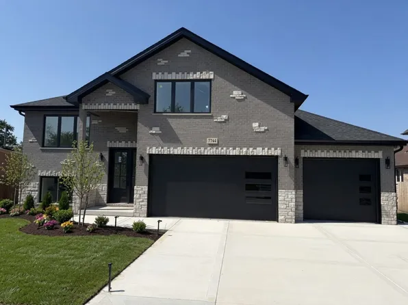 7744 W 81st St, Bridgeview, IL 60455