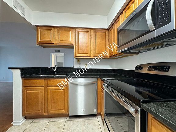 5th image of 3305 Wyndham Cir APT 156