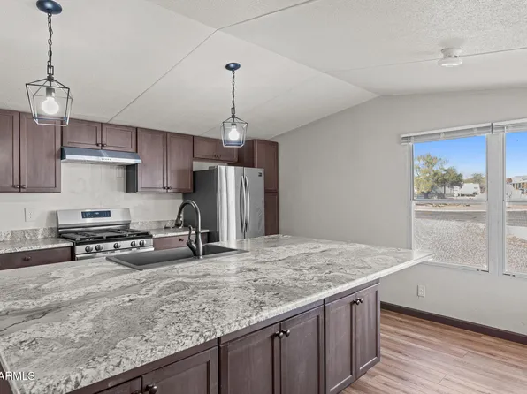 21199 W ESCAPEE Way, Congress, AZ 85332