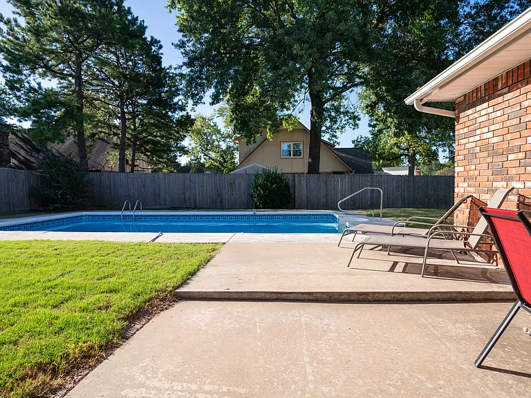 2221 W Memphis Pl — Photo 20