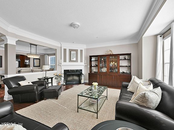 3rd image of 4274 STUDIO PARK Avenue