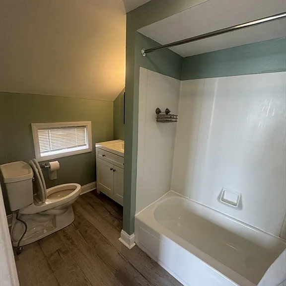 639 Quincy Shore Dr — Photo 16