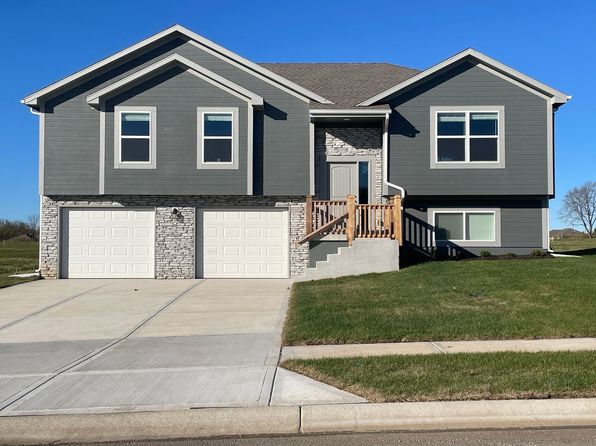 702 Summer Dawn Cir