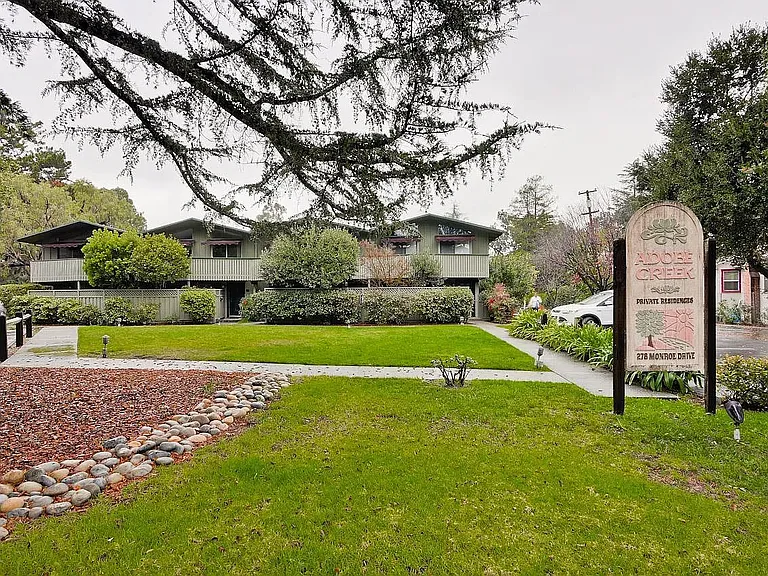 278 Monroe Dr #33 — Photo 8