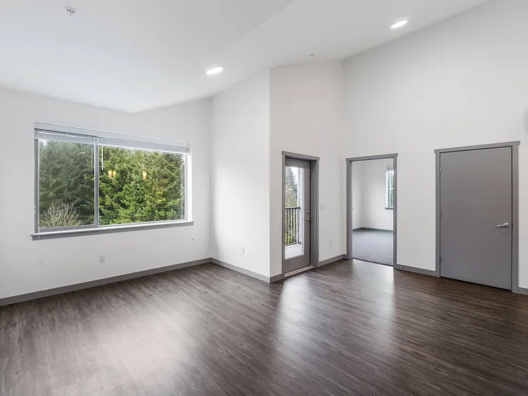 2 Bedroom Vaulted Ceilings
