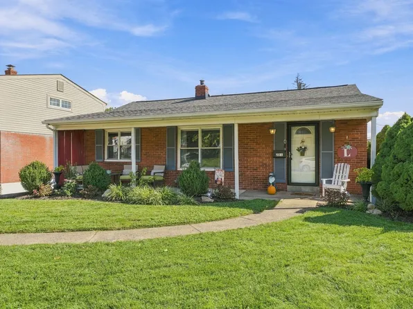 221 Orchard Spring Rd, Pittsburgh, PA 15220