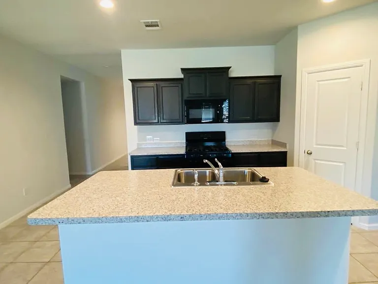 10333 Fort Belknap Trl — Photo 8