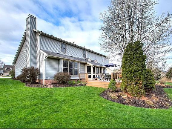 3rd image of 579 McPherson Cir