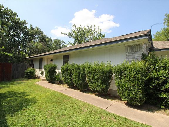 3rd image of 734 Latteridge Dr