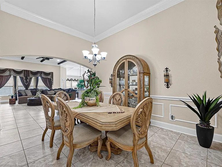 2624 Holbrook Springs Ln — Photo 9
