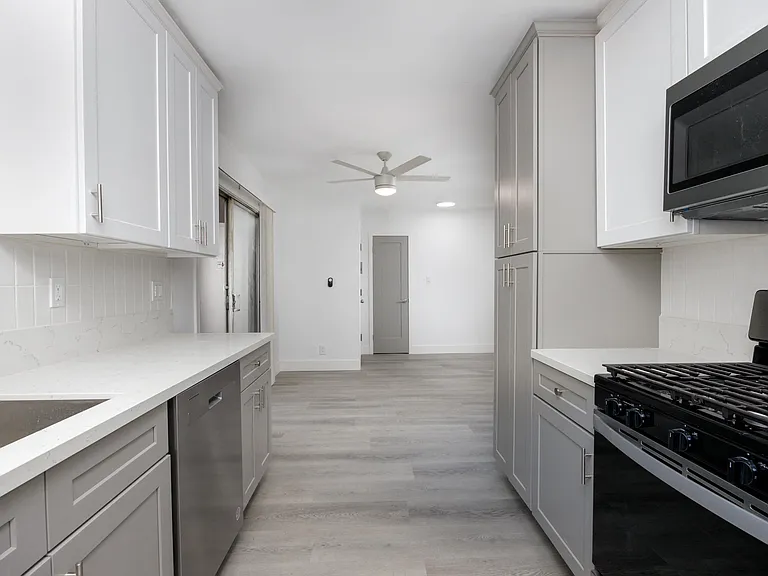 West Brent Apartments — Photo 75