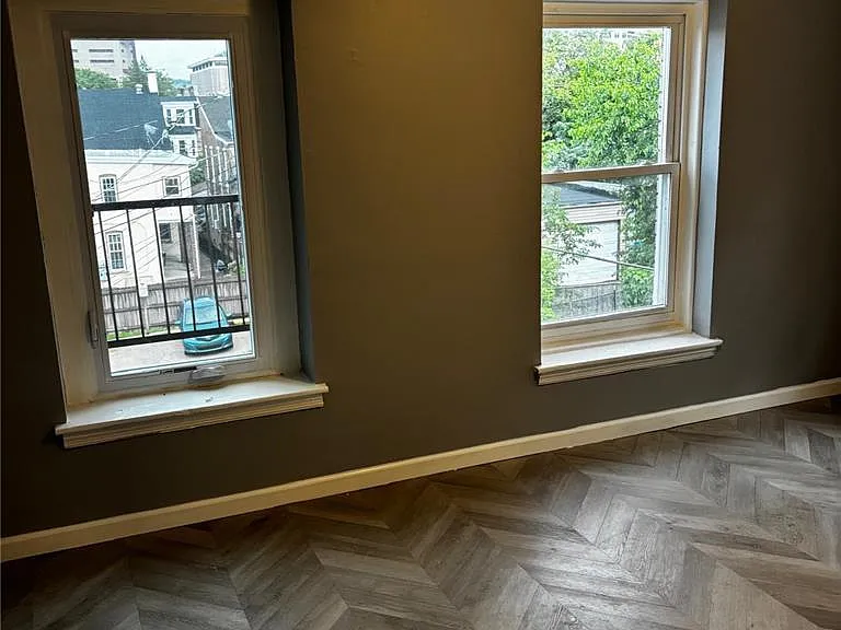 412 Oak St #1 — Photo 4