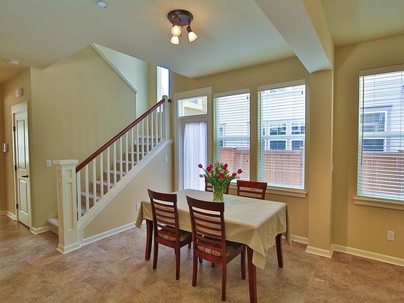 5th image of 16922 NE 120th St