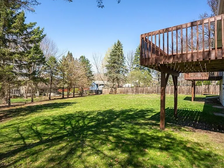615 High Ridge Rd — Photo 10