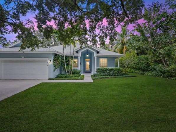 9416 SE Mercury Street, Hobe Sound, FL 33455