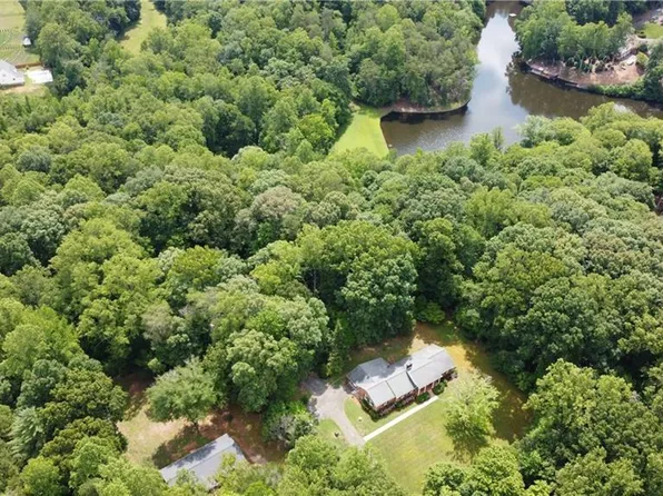 541-549 Conrad Rd, Lewisville, NC 27023