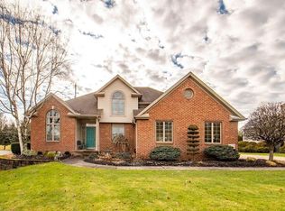 231 Kings Ln, Canfield, OH 44406