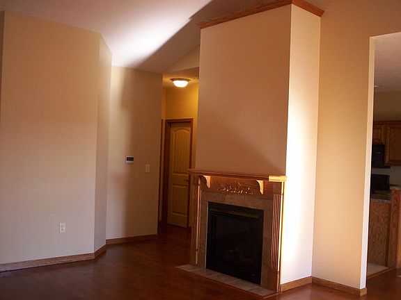 3rd image of 2731 Anderson Dr