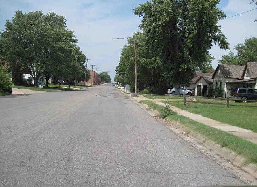2nd image of 403 N Main St