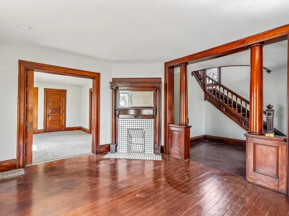 593 N State St, Marion, OH 43302