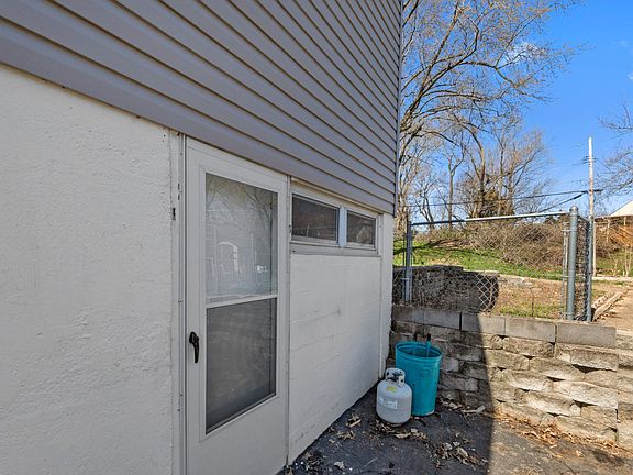 3rd image of 3477 Saint Williams Ln